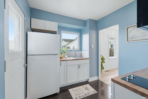 Tiny photo for 3817 S Harrison Street, Fort Wayne, IN 46807 (MLS # 202615765)