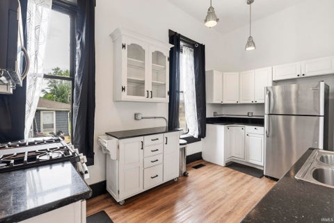 Tiny photo for 110 E Market Street, Pierceton, IN 46562 (MLS # 202634248)