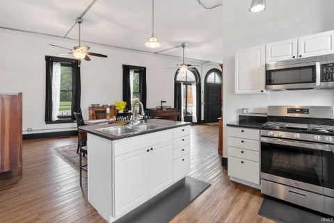 Tiny photo for 110 E Market Street, Pierceton, IN 46562 (MLS # 202634248)