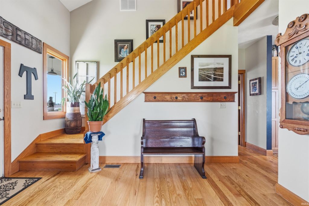 Photo of 2210 E 800 S, Lafayette, IN 47909 (MLS # 202613040)