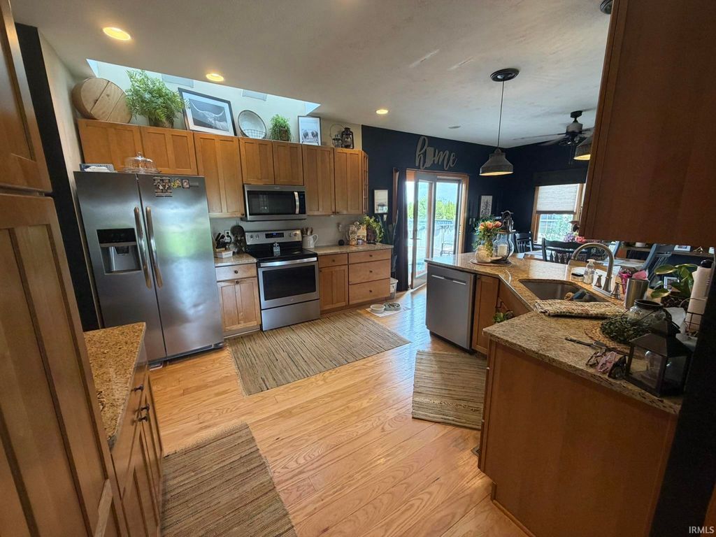 Photo of 2210 E 800 S, Lafayette, IN 47909 (MLS # 202613040)