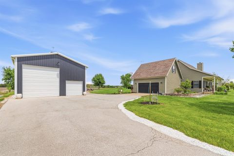 Tiny photo for 2210 E 800 S, Lafayette, IN 47909 (MLS # 202613040)