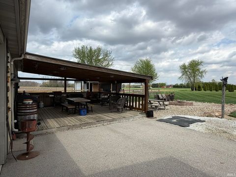 Tiny photo for 2210 E 800 S, Lafayette, IN 47909 (MLS # 202613040)