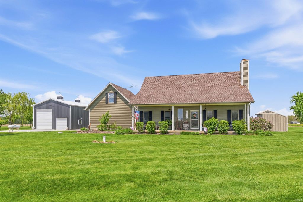 Photo of 2210 E 800 S, Lafayette, IN 47909 (MLS # 202613040)