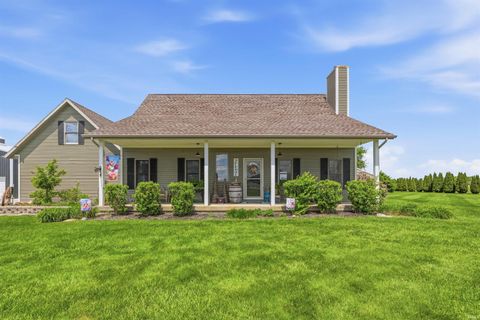 Tiny photo for 2210 E 800 S, Lafayette, IN 47909 (MLS # 202613040)