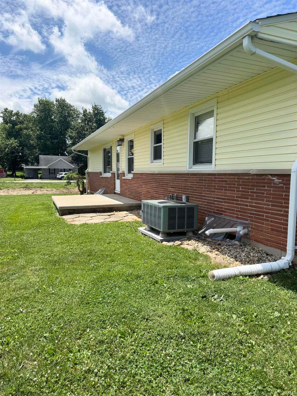 Photo of 586 S 4TH Street, Orleans, IN 47452 (MLS # 202623331)