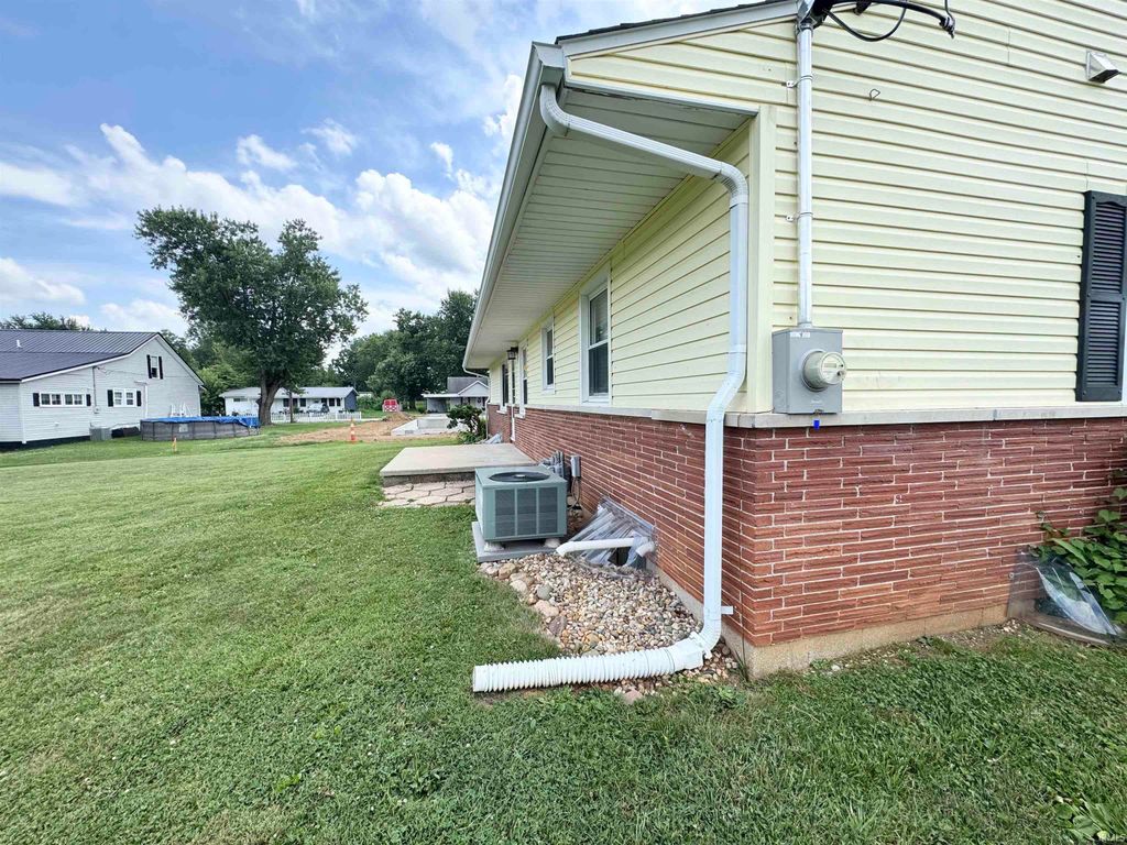 Photo of 586 S 4TH Street, Orleans, IN 47452 (MLS # 202623331)