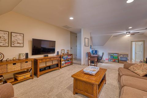 Tiny photo for 18939 Amherst Lane, Evansville, IN 47725 (MLS # 202611995)