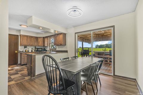 Tiny photo for 2017 N Meridian Road, Peru, IN 46970 (MLS # 202534361)