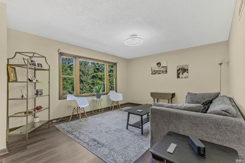 Tiny photo for 2017 N Meridian Road, Peru, IN 46970 (MLS # 202534361)