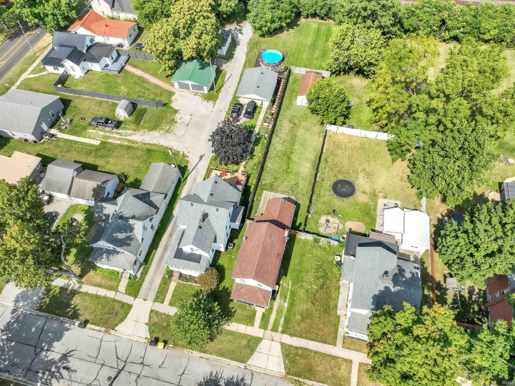 Photo of 519 Richmond Street, Kendallville, IN 46755 (MLS # 202538423)