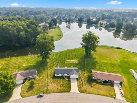 Tiny photo for 2701 Widaman Street, Winona Lake, IN 46590 (MLS # 202632950)