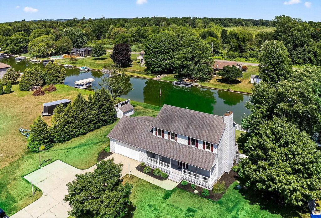 Photo of 51268 Channel Court, Elkhart, IN 46514 (MLS # 202606983)