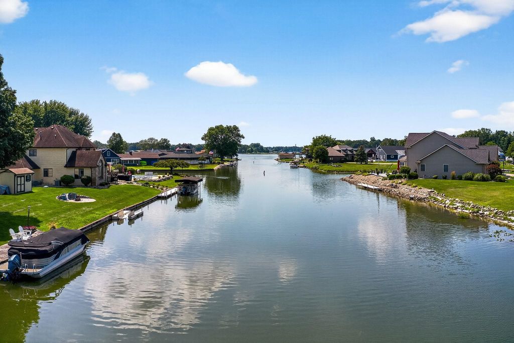 Photo of 51268 Channel Court, Elkhart, IN 46514 (MLS # 202606983)