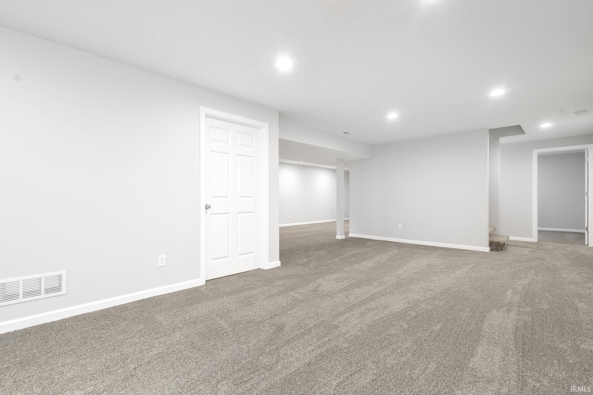 Mishawaka, Indiana 46545, United States, 4 Bedrooms Bedrooms, ,3 BathroomsBathrooms,Residential,Active,231864