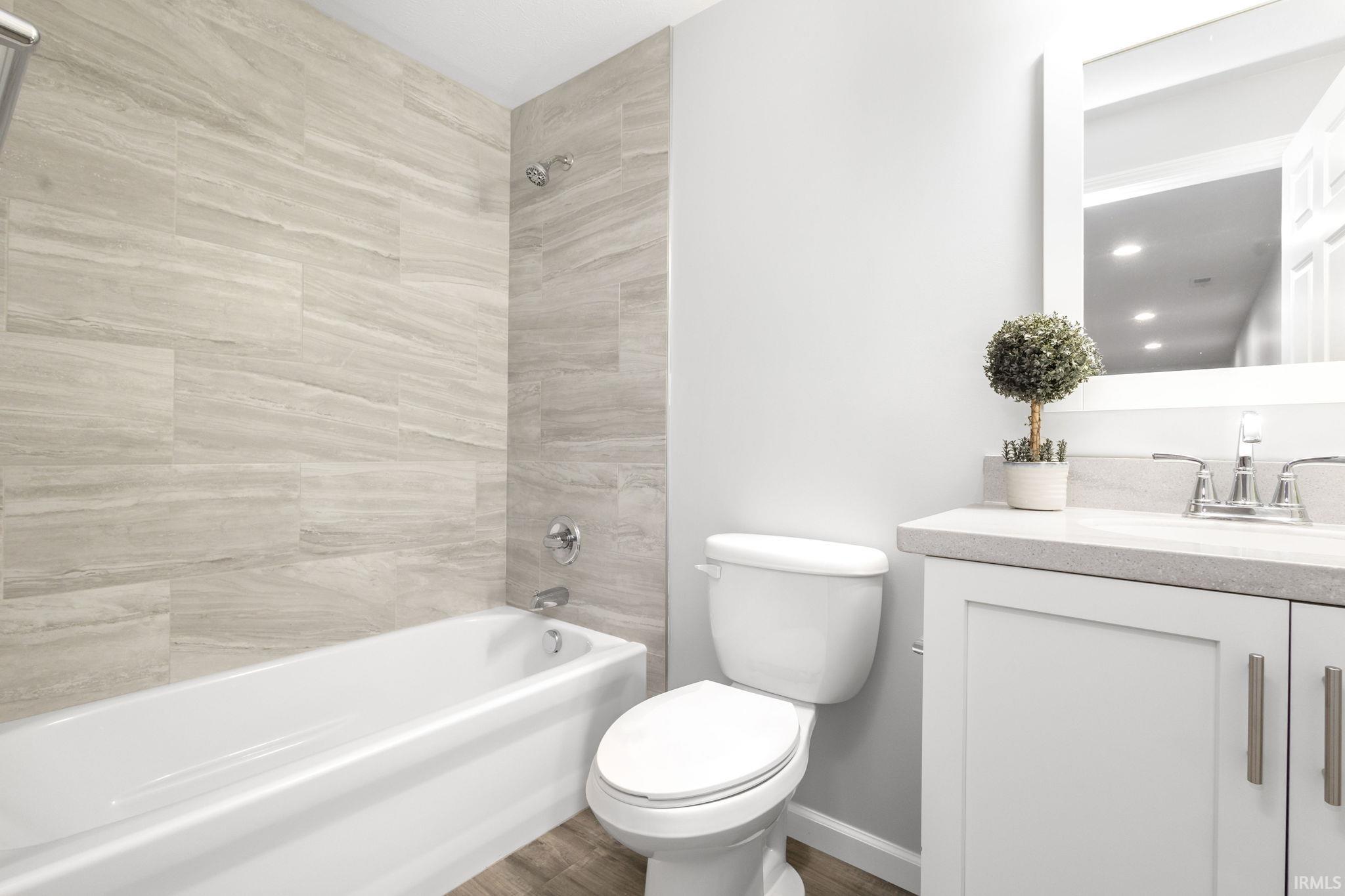 Mishawaka, Indiana 46545, United States, 4 Bedrooms Bedrooms, ,3 BathroomsBathrooms,Residential,Active,231864