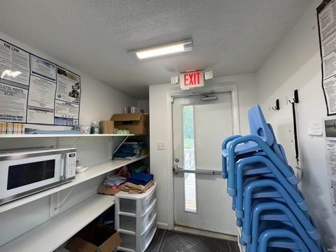 Tiny photo for 1420 S Plate Street, Kokomo, IN 46902 (MLS # 202534402)