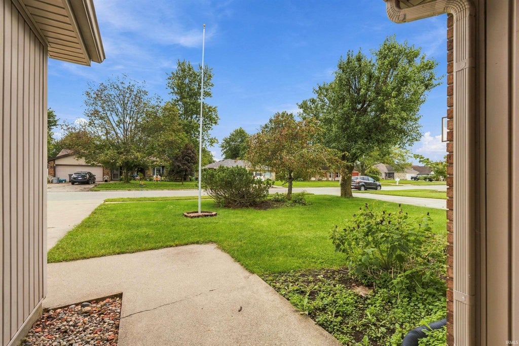 Photo of 104 E Evergreen Lane, Decatur, IN 46733 (MLS # 202639962)