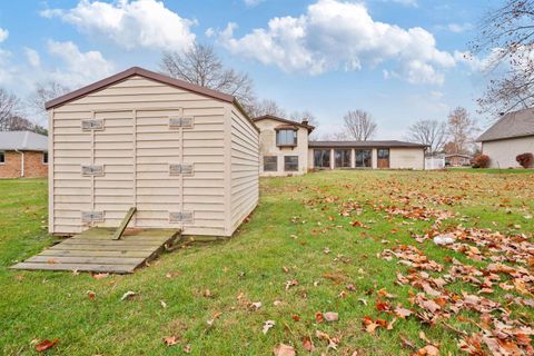 Tiny photo for 6936 CASSELL Drive, Greentown, IN 46936 (MLS # 202547254)