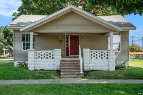 Tiny photo for 128 W 7th Street, Rochester, IN 46975 (MLS # 202531417)