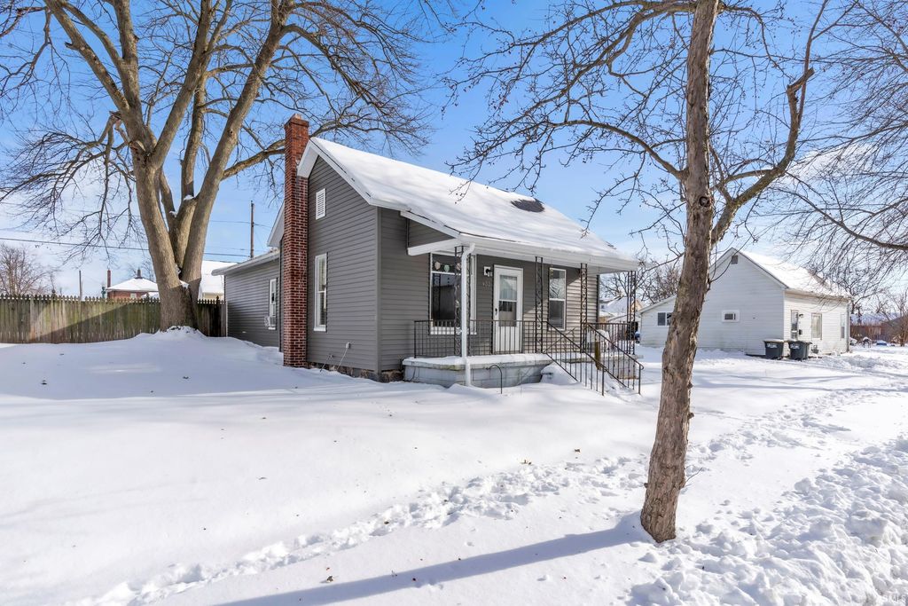 Photo of 433 Freeman Street, Kendallville, IN 46755 (MLS # 202547792)