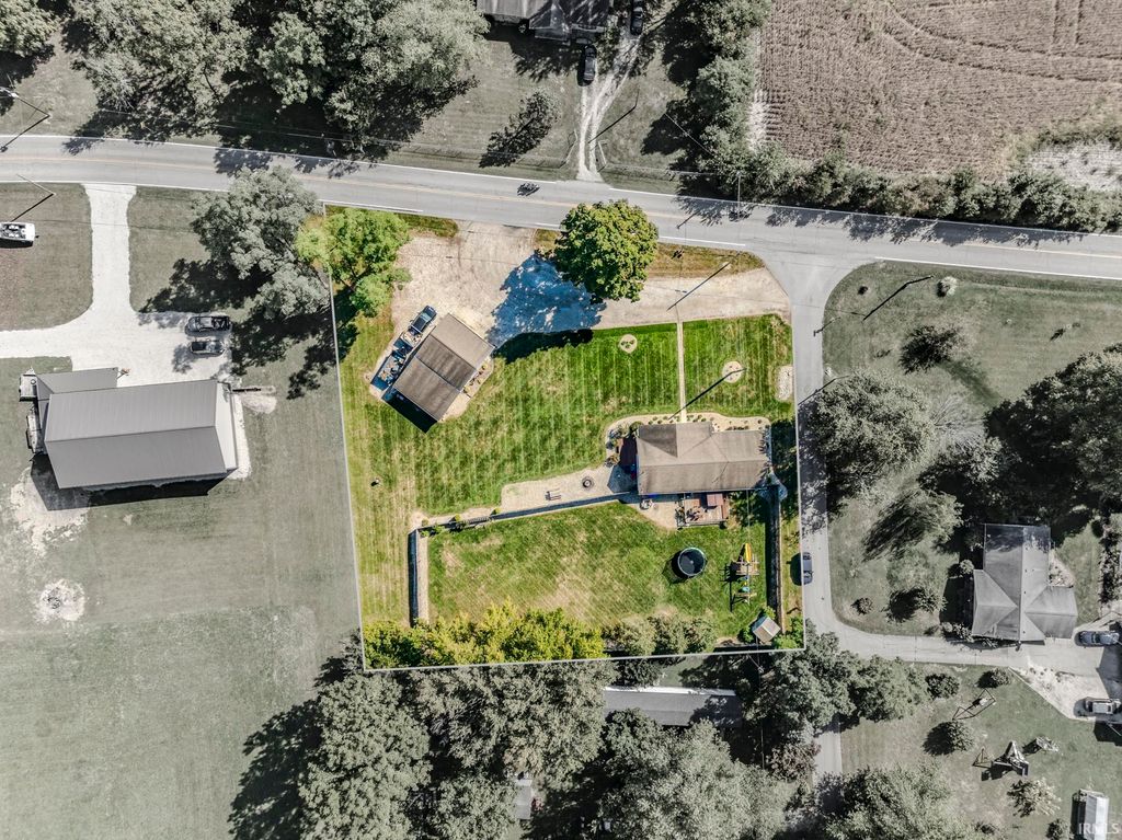 Photo of 18901 N Wheeling Avenue, Gaston, IN 47342 (MLS # 202546893)