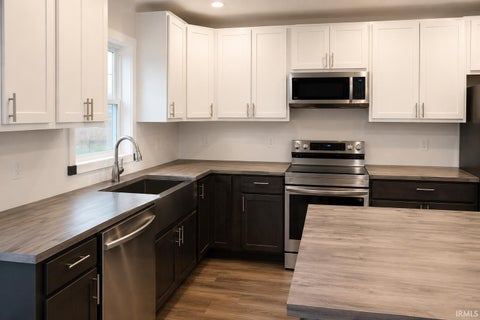 Tiny photo for 714 Bluewater Court, Monticello, IN 47960 (MLS # 202629277)