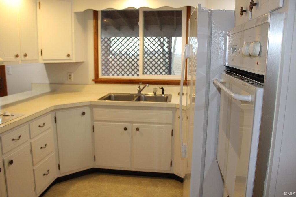 Photo of 5572 N Clear Creek Road, Huntington, IN 46750 (MLS # 202547519)