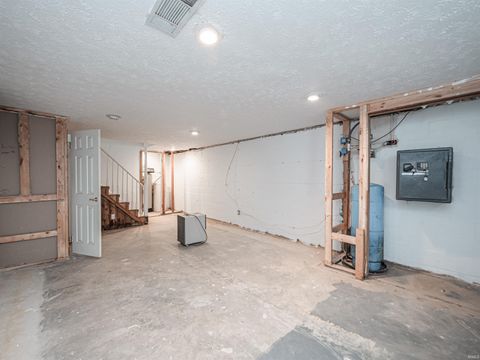 Tiny photo for 2041 Polaris Avenue, Evansville, IN 47715 (MLS # 202605019)