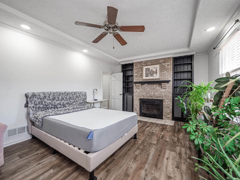 Tiny photo for 2041 Polaris Avenue, Evansville, IN 47715 (MLS # 202605019)