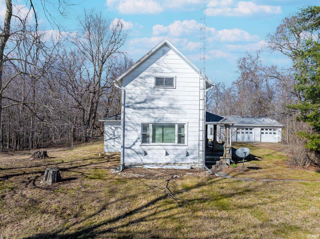 Photo of 3722 W 500 S, Wabash, IN 46692 (MLS # 202607572)