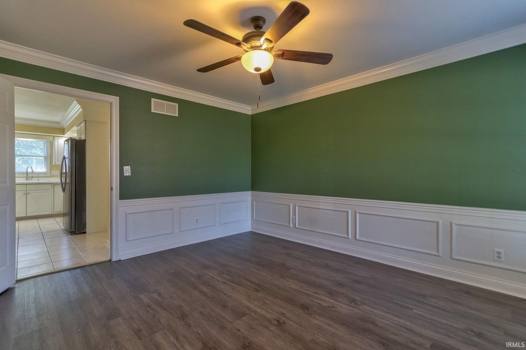 Photo of 4433 Foxmoor Drive, Newburgh, IN 47630 (MLS # 202609053)