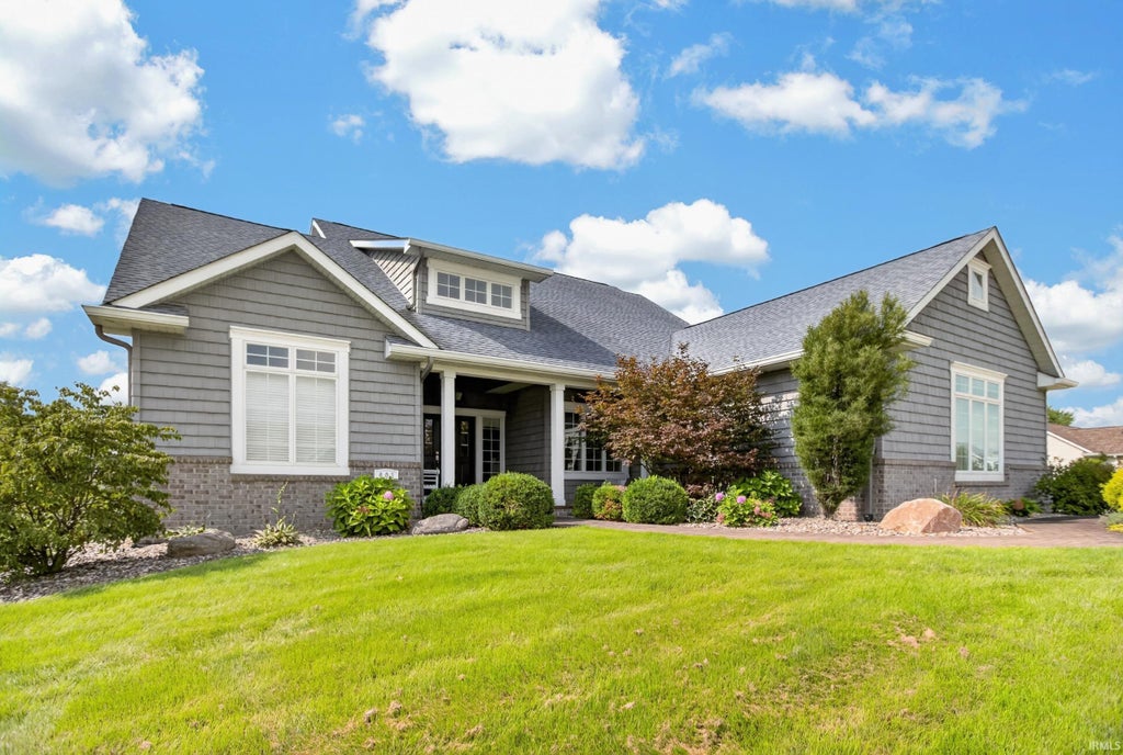 Photo of 601 Brittania Drive, Huntington, IN 46750 (MLS # 202634380)