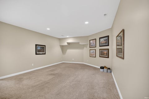 Tiny photo for 601 Brittania Drive, Huntington, IN 46750 (MLS # 202634380)
