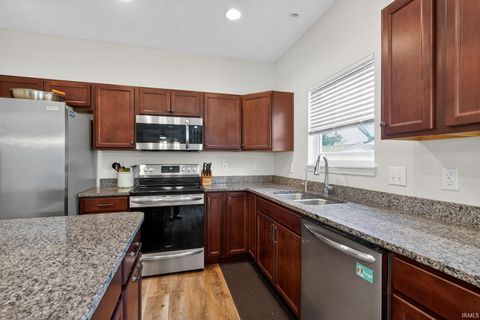Tiny photo for 140 Wadsworth Court, Lafayette, IN 47905 (MLS # 202621062)