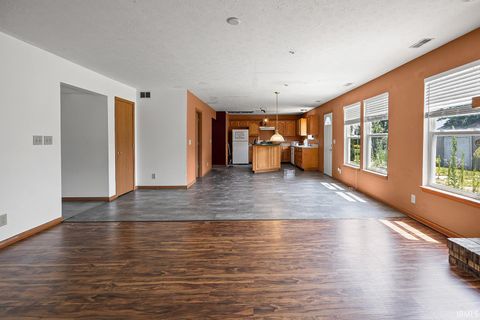 Tiny photo for 1609 Tabor Court, Lafayette, IN 47909 (MLS # 202529819)