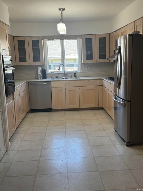 Tiny photo for 1302 N Briar Road, Muncie, IN 47304 (MLS # 202643590)