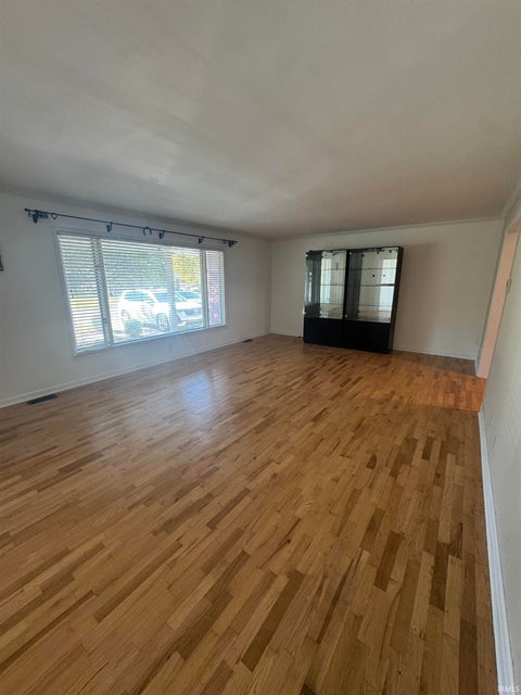 Tiny photo for 1302 N Briar Road, Muncie, IN 47304 (MLS # 202643590)