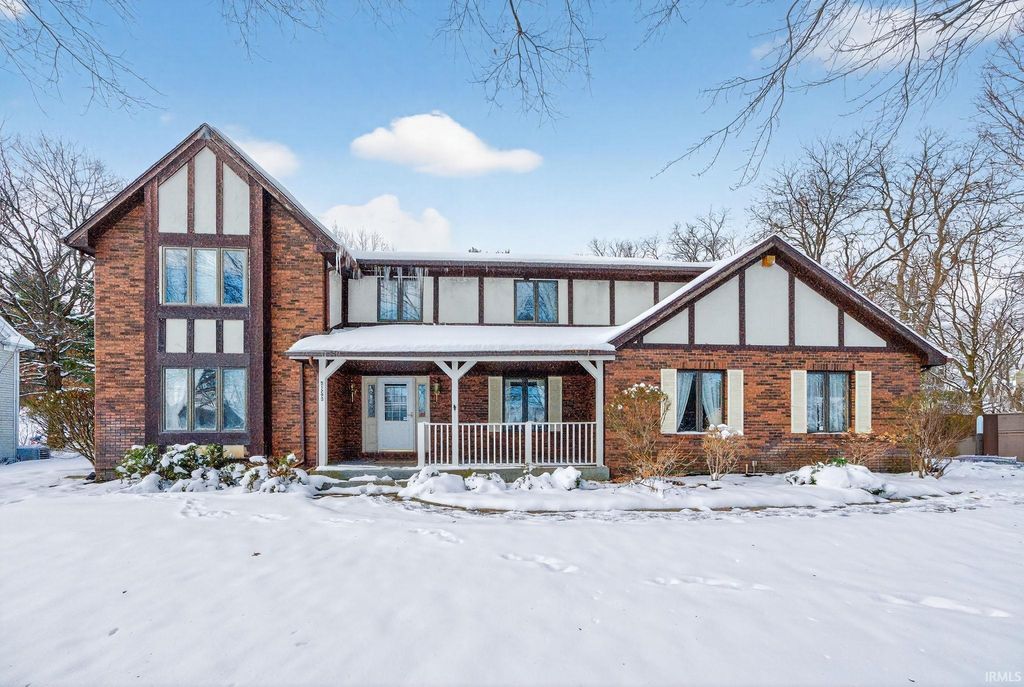 Photo of 51293 Golfview Court, Granger, IN 46530 (MLS # 202548444)