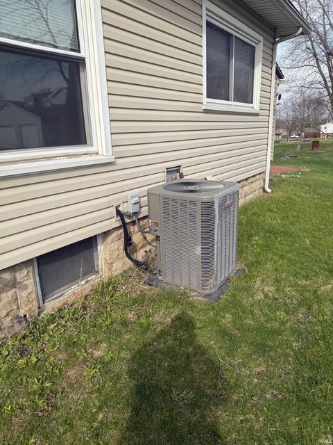 Tiny photo for 1324 N Waugh Street, Kokomo, IN 46901 (MLS # 202610679)