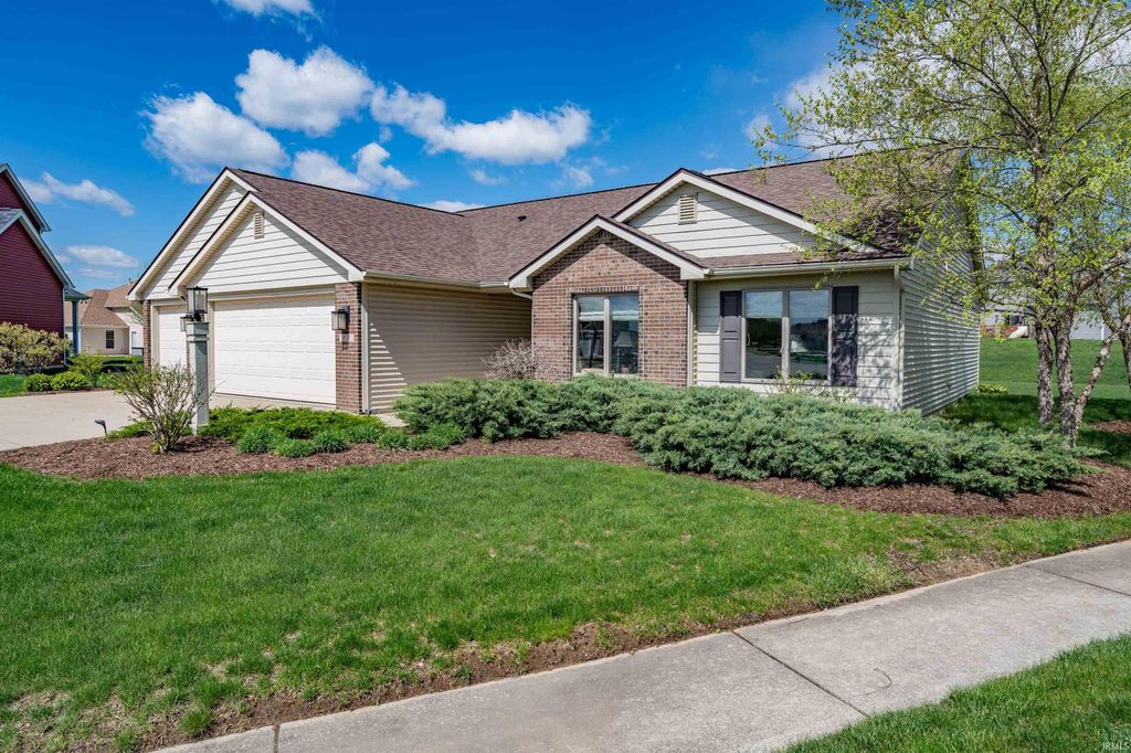 Photo of 8735 Kilikenny Cove, Fort Wayne, IN 46835 (MLS # 202614226)