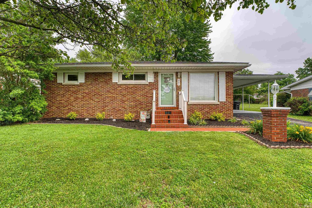 Photo of 861 N Helfrich Avenue, Evansville, IN 47720 (MLS # 202619560)