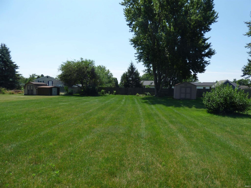 Photo of 27424 Bison Ridge Street, Elkhart, IN 46514 (MLS # 202627325)