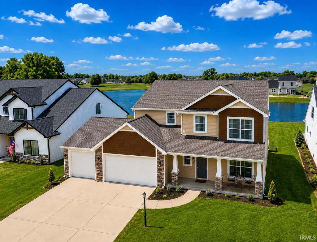 Photo of 353 Dittons Way, Fort Wayne, IN 46845 (MLS # 202631640)