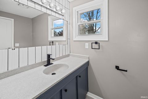 Tiny photo for 1406 Meadowbrook Court, Lafayette, IN 47905 (MLS # 202600952)