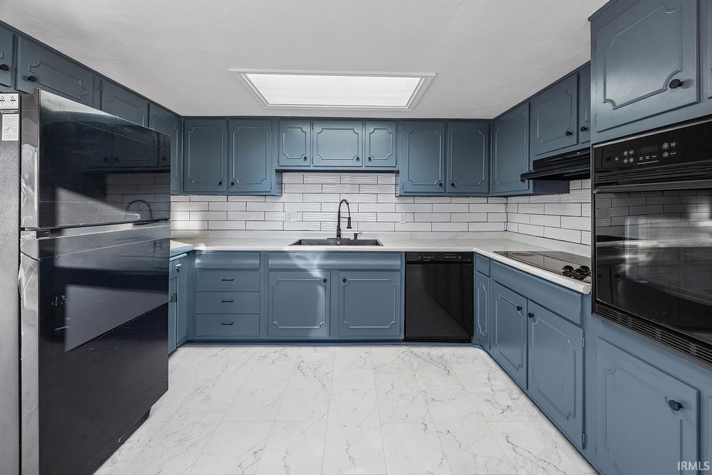 Photo of 1406 Meadowbrook Court, Lafayette, IN 47905 (MLS # 202600952)