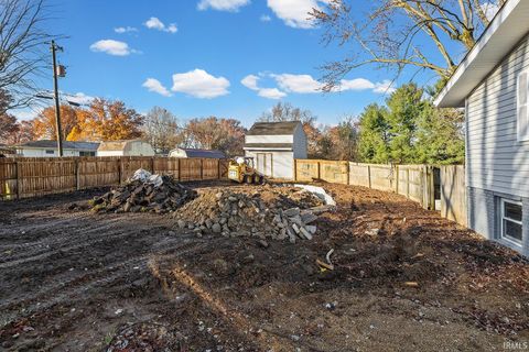 Tiny photo for 1406 Meadowbrook Court, Lafayette, IN 47905 (MLS # 202600952)