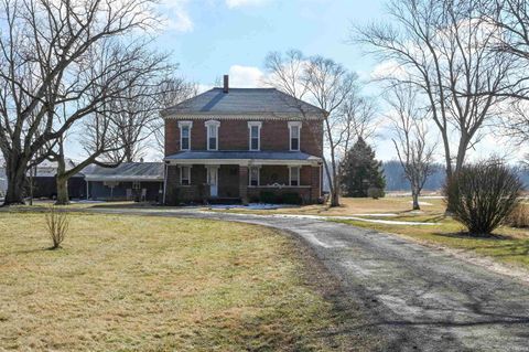 Tiny photo for 6633 E 400 SOUTH, Kokomo, IN 46902 (MLS # 202604851)