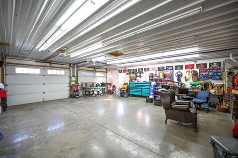 Tiny photo for 6633 E 400 SOUTH, Kokomo, IN 46902 (MLS # 202604851)