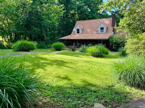 Tiny photo for 2321 Mount Auburn Road, Evansville, IN 47720 (MLS # 202624372)